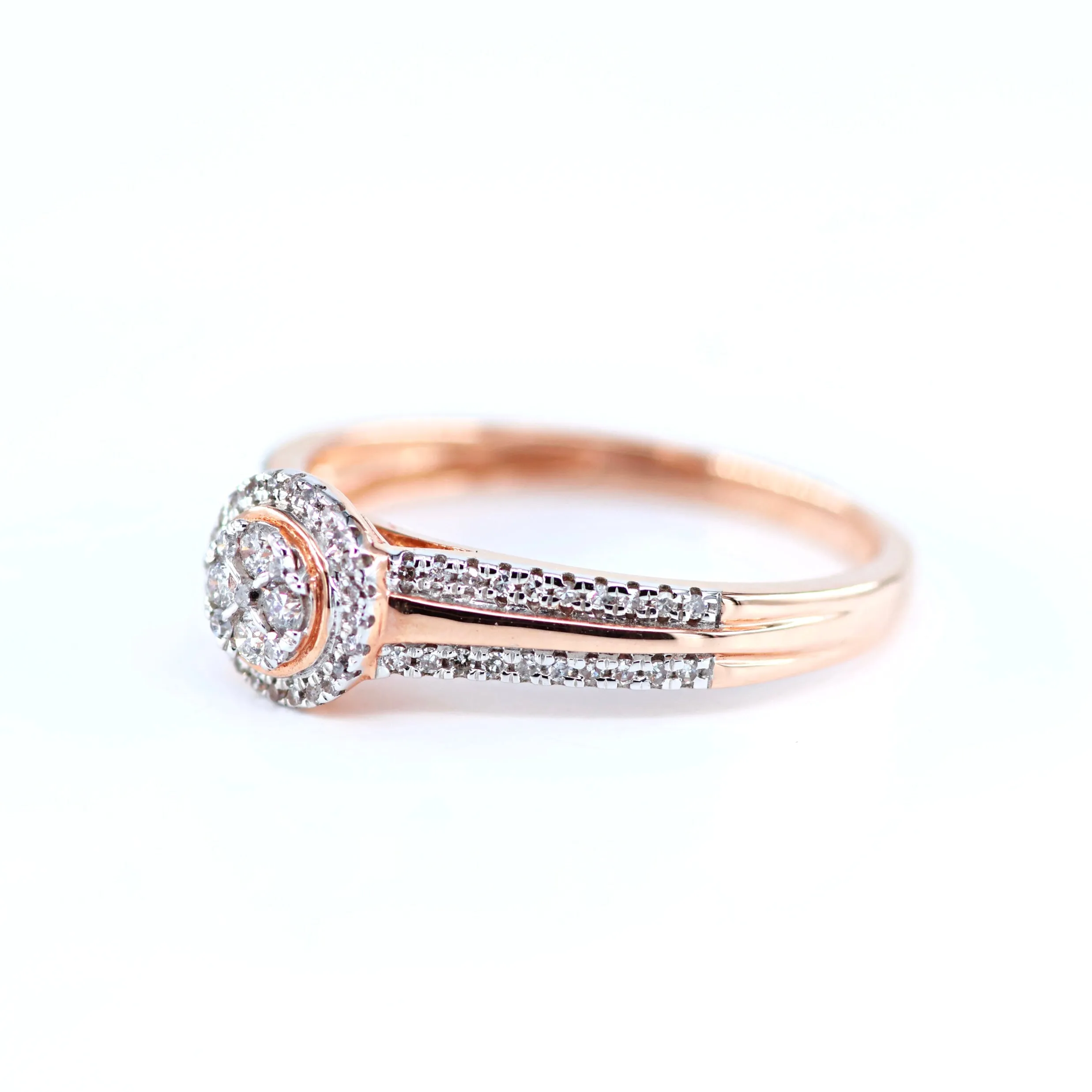 Round Diamond Engagement Ring 4690049