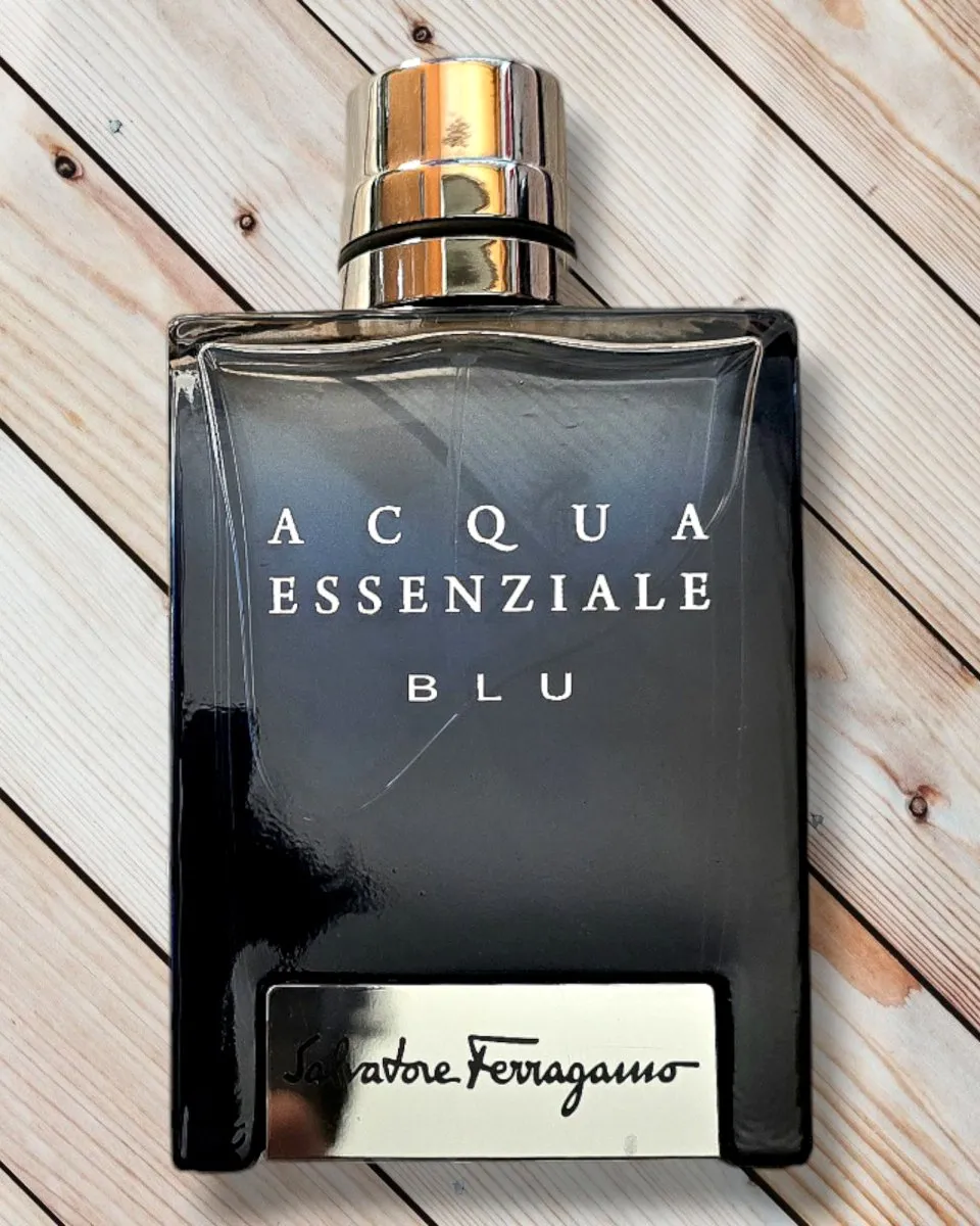 Salvatore Ferragamo ACQUA ESSENZIALE BLU woody-spice-perfume-for-him