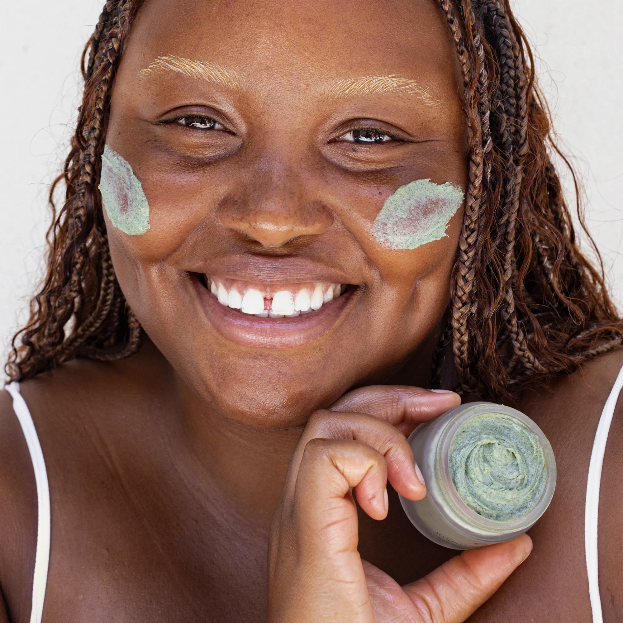 a tinted moisturizer,bubble moisturizer