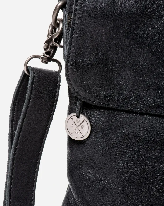 STITCH & HIDE WASHED LEATHER BERLIN REPORTER/SHOULDER BAG BLACK - FREE WALLET POUCH