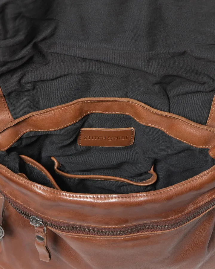STITCH & HIDE WASHED LEATHER BERLIN REPORTER/SHOULDER BAG SADDLE BROWN -                                                                                             REE WALLET POUCH