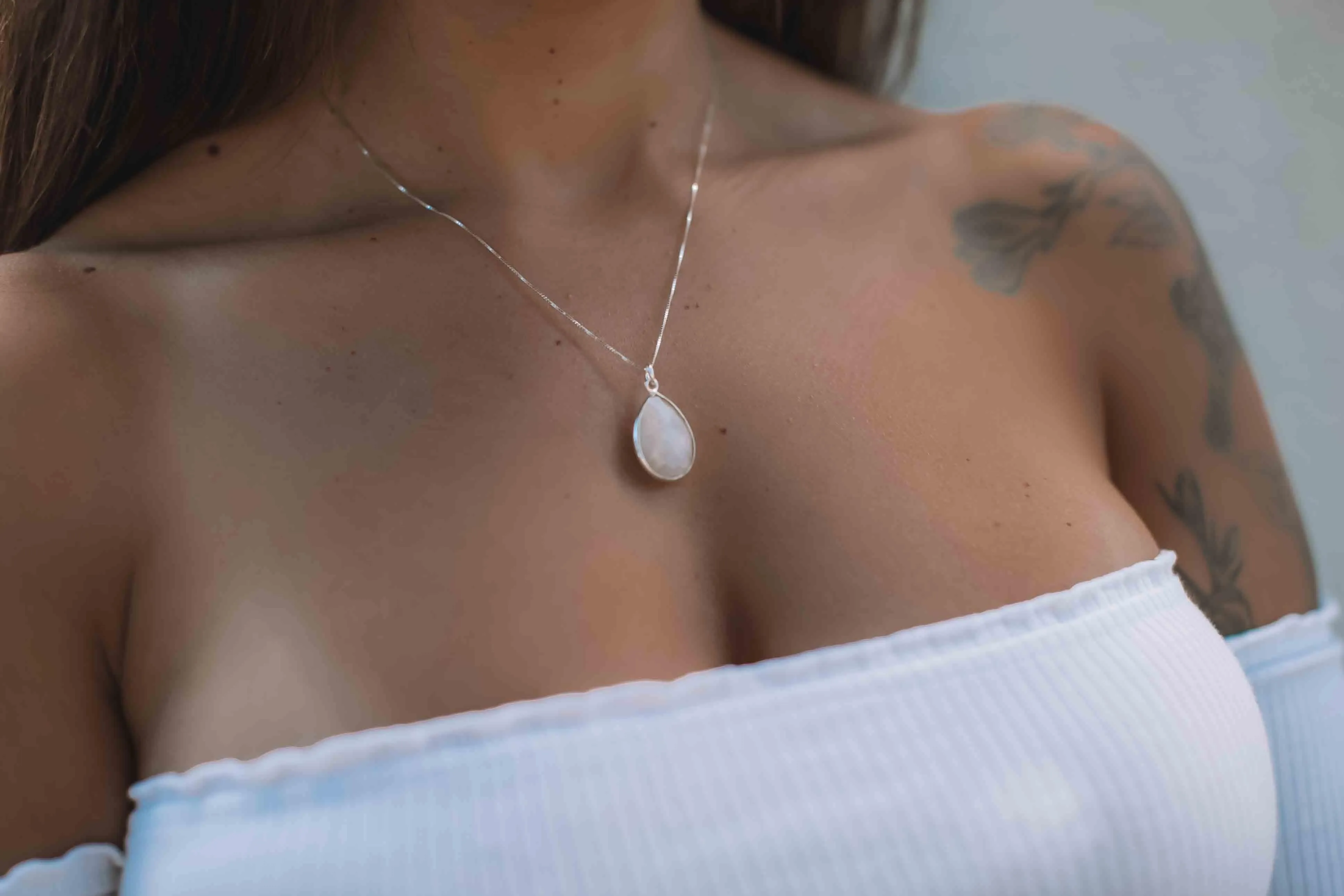 Suy Gemstone Necklace ~ Blue Chalcedony ~ Sterling Silver 925 ~MN012