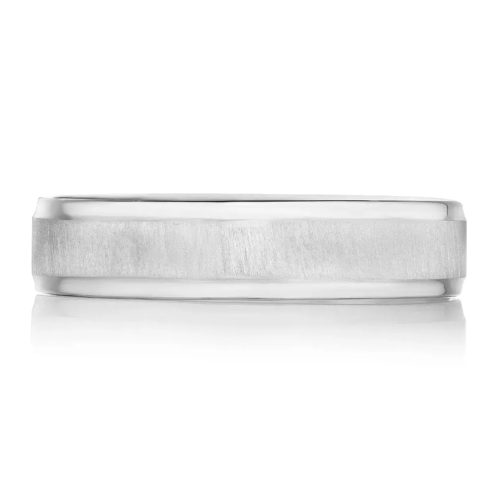 Tacori Men's 18k Classic Bevel Edge Satin Finish Wedding Band 