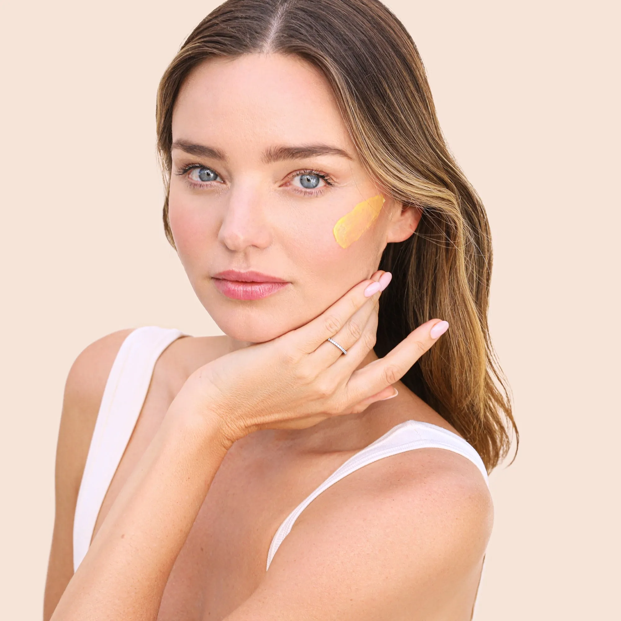 a tinted moisturizer,bubble moisturizer