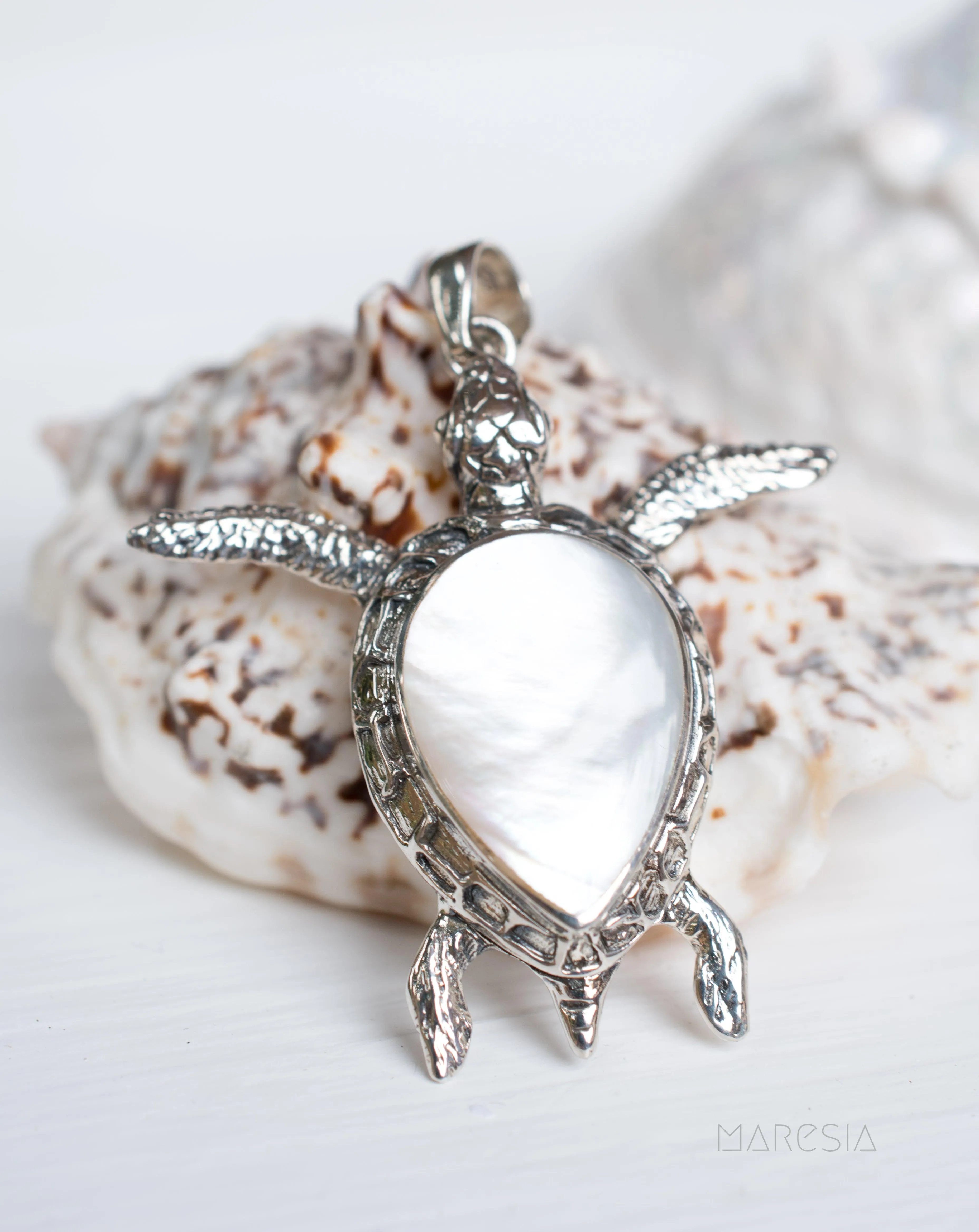 Turtle Large Pendant ~ Mother of Pearl  or Coral ~ Sterling Silver 925 ~SMP027