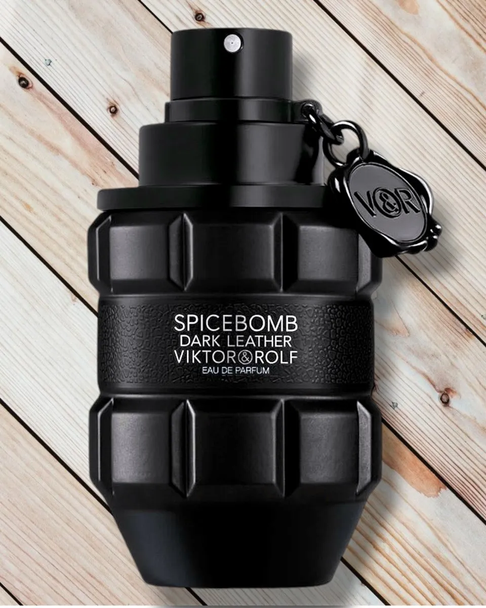Viktor & Rolf SPICEBOMB DARK LEATHER woody-spice-perfume-for-him
