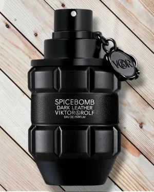 Viktor & Rolf SPICEBOMB DARK LEATHER woody-spice-perfume-for-him