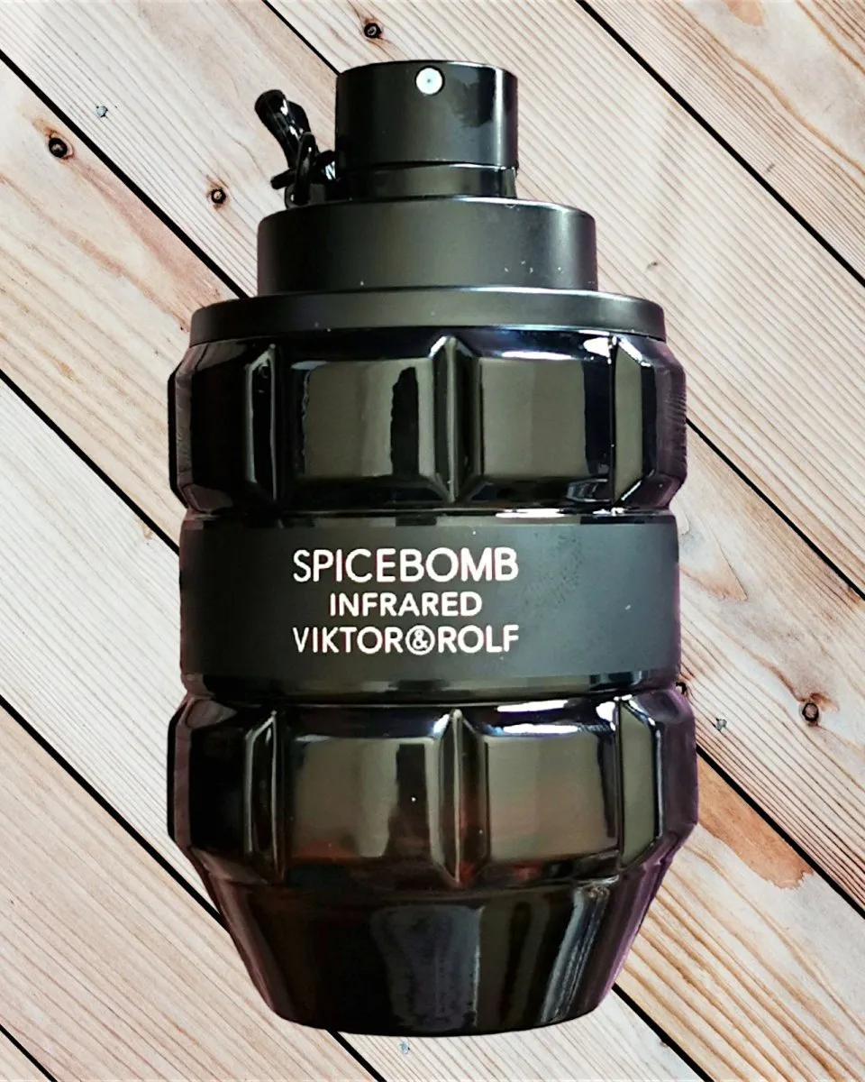 Viktor & Rolf SPICEBOMB INFRARED EDT woody-spice-perfume-for-him
