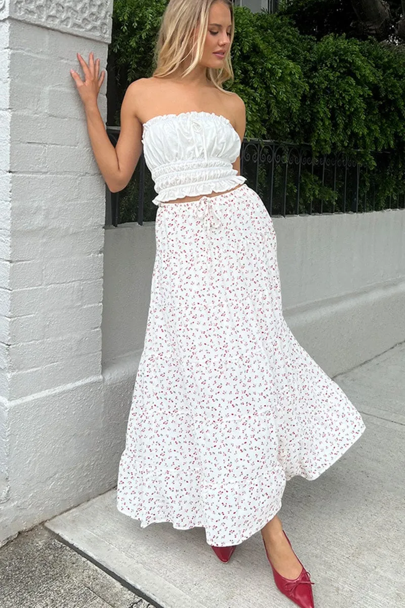 White Ditsy Maxi Skirt Tiered High Rise,skirt,denim skirt,mini skirt,maxi skirt,jean skirt,skort,tennis skirt,pleated skirt,pencil skirt,bubble skirt,plisse skirt,fitted skirt,midi skirt,short skirt,short mini skirt,leather skirt,a line skirt