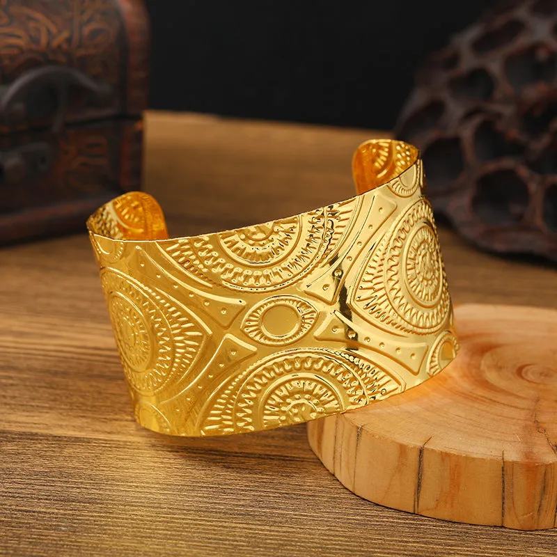 Wholesale Alien Dunhuang Gold Wide Bracelet Female Ethnic Style Bohemian Arm Dai Bracelet