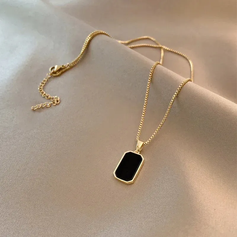 Wholesale Black rectangular necklace clavicle chain