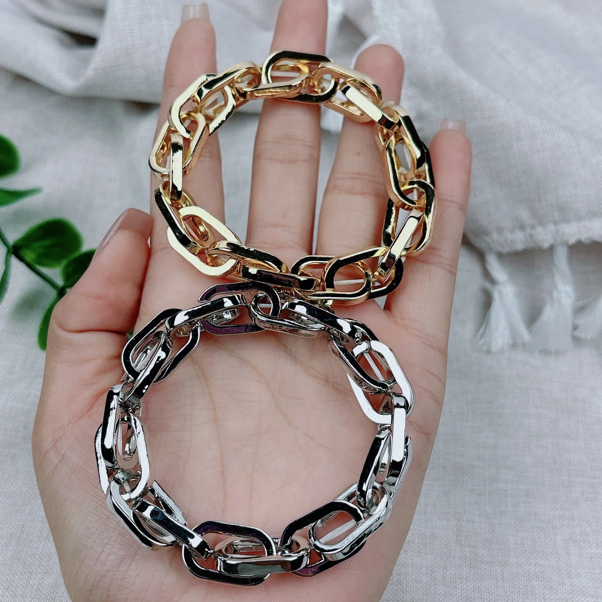 Wholesale fashion chain with subculture hip-hop bracelet light_wish_jewels