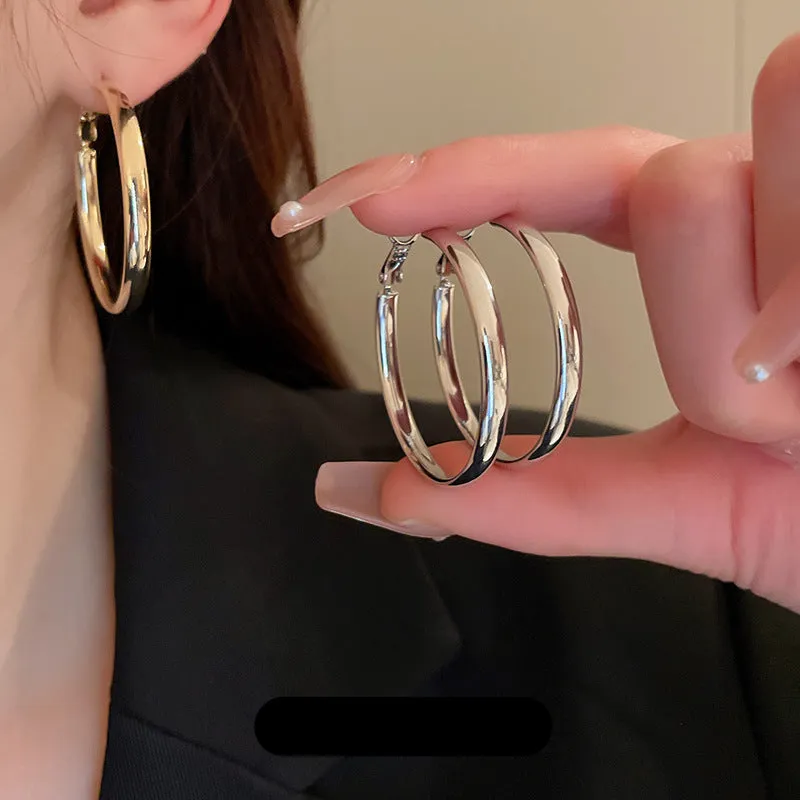 Wholesale Gold Plated Hoop Simple Earrings light_wish_jewels