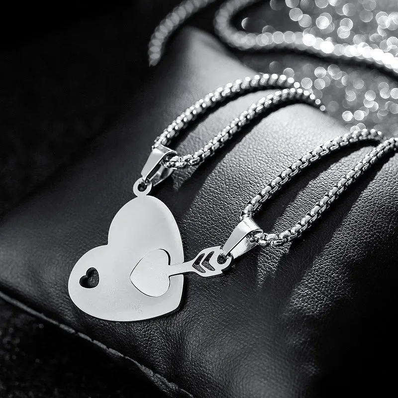 Wholesale One Arrow Through The Heart Love Stitching Fashion Niche Design Can Be Engraved Couple Necklaces