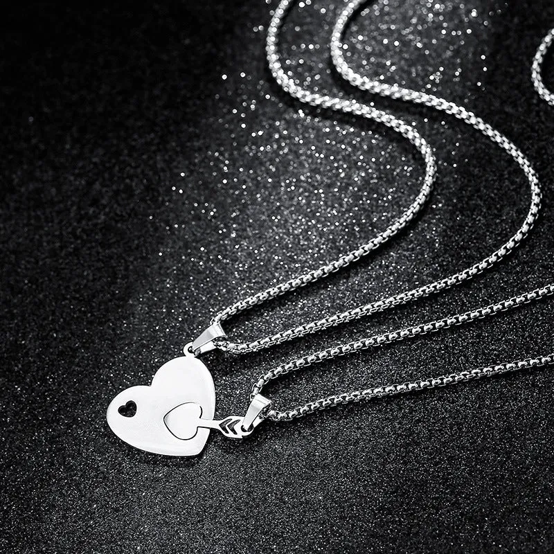 Wholesale One Arrow Through The Heart Love Stitching Fashion Niche Design Can Be Engraved Couple Necklaces