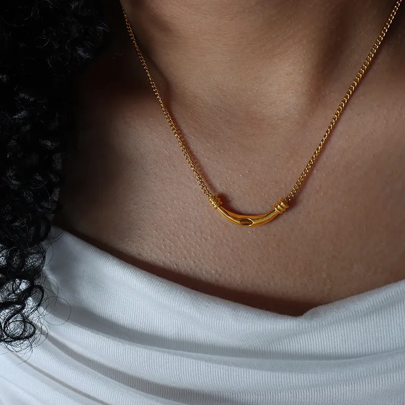 Wholesale Retro light luxury titanium steel clavicle chain