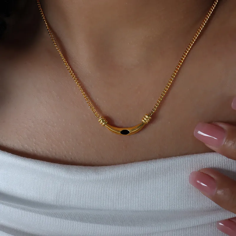 Wholesale Retro light luxury titanium steel clavicle chain