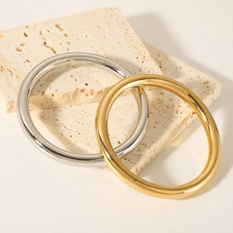 Wholesale Simple and Fashionable Ancient Plain Ring 18K Gold-plated Non-fading Versatile Stainless Steel Hollow Bracelet