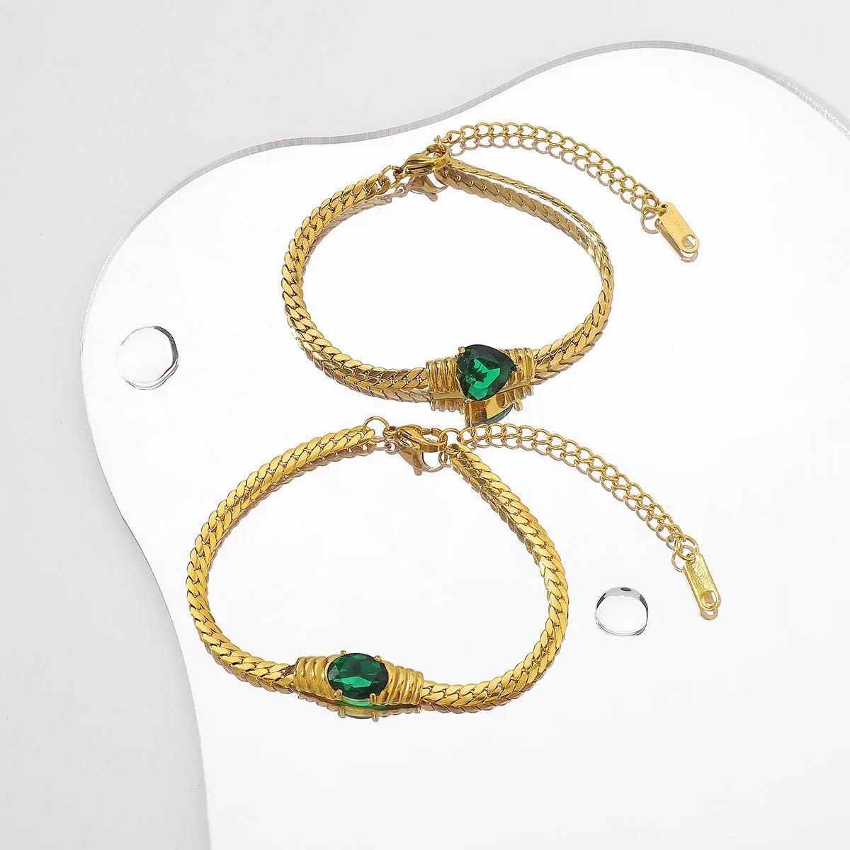 Wholesale Stainless Steel 18K Light Luxury Zircon Retro Bracelet light_wish_jewels