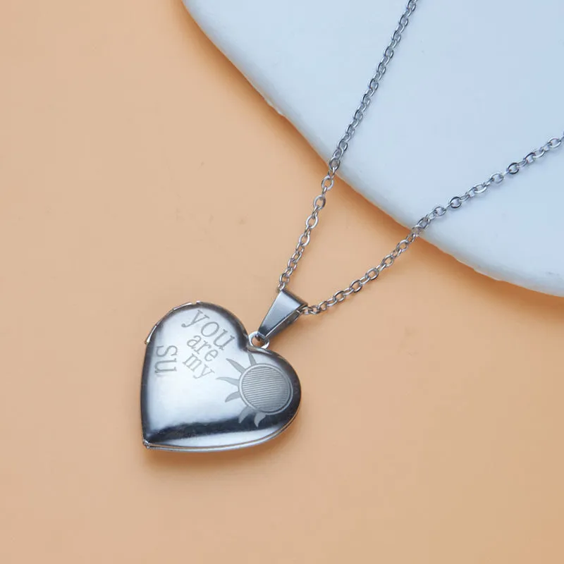 Wholesale Stainless Steel Necklace Gold Heart Pattern Frame Box Pendant O-Chain