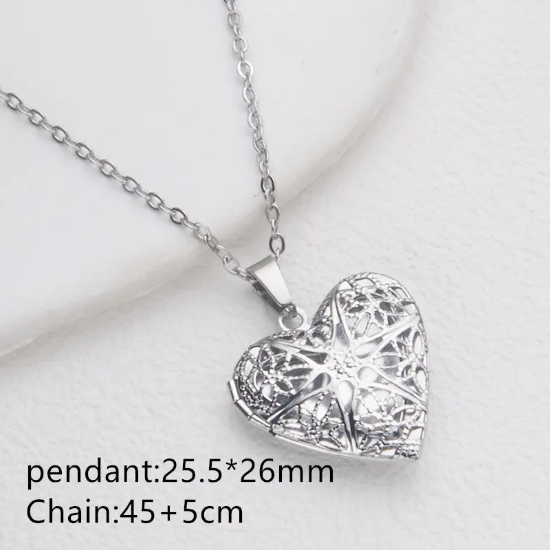 Wholesale Stainless Steel Necklace Gold Heart Pattern Frame Box Pendant O-Chain