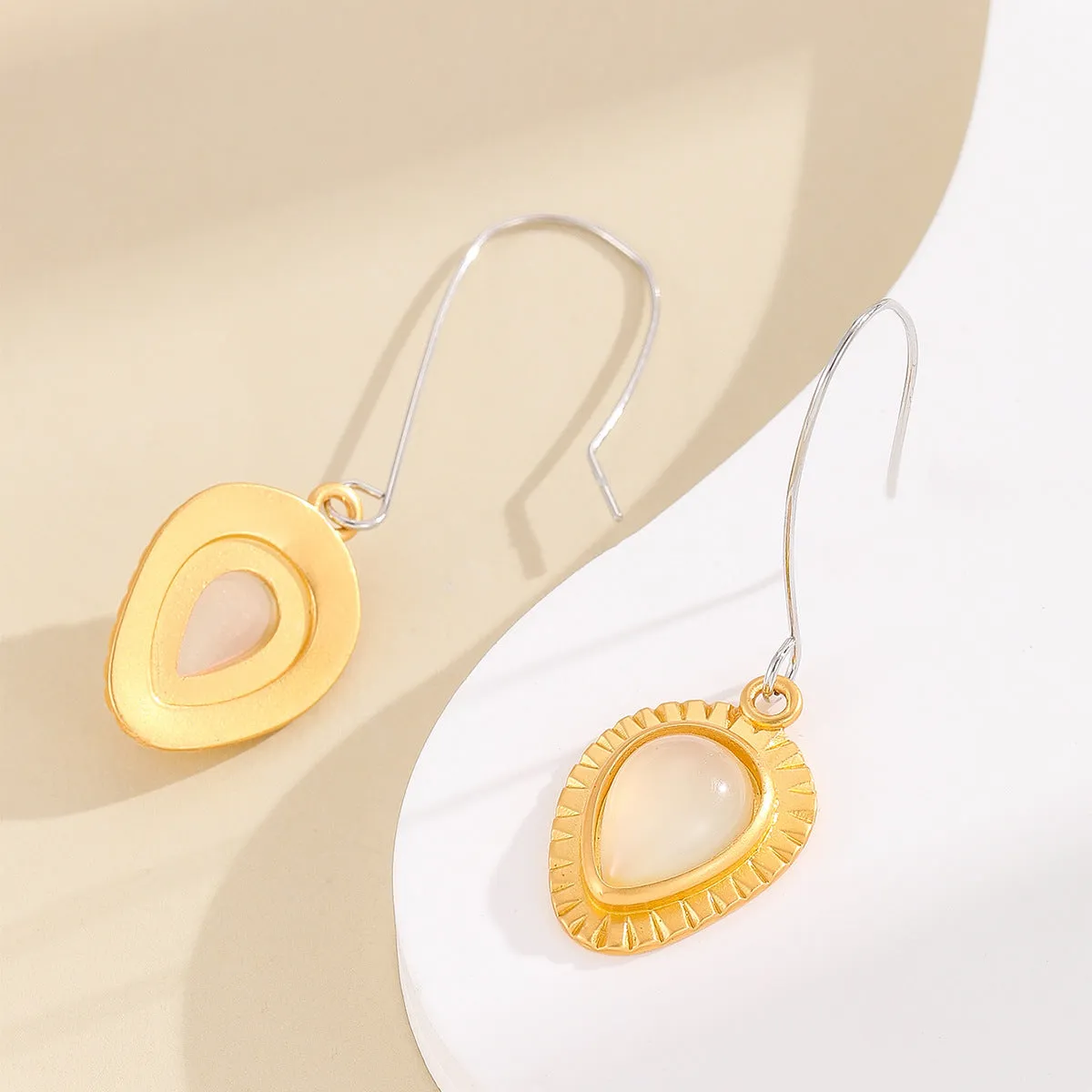 Wholesale Strawberry Moonlight Stone Alloy Earrings