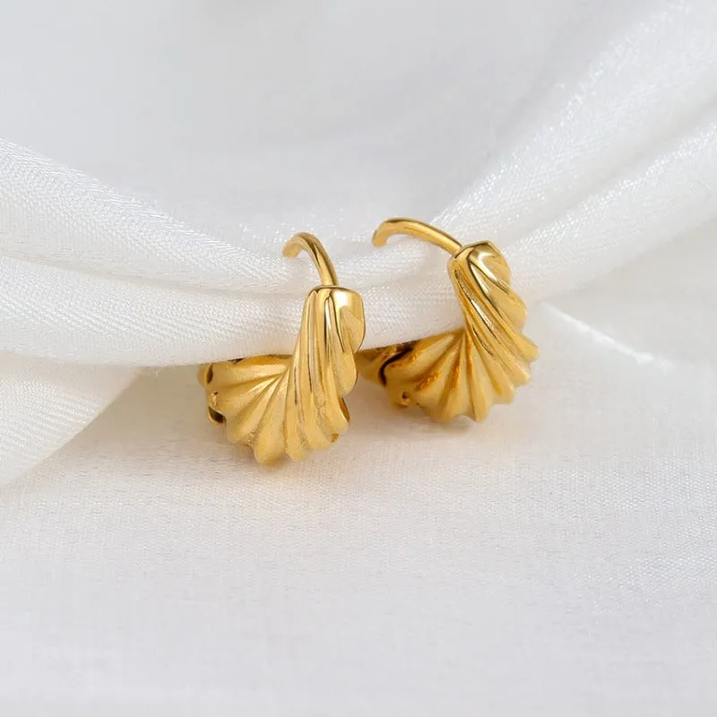 Wholesale Titanium Steel Wavy Shaped Earrings Fashionable 18K Gold Plated Stainless Steel Earrings
