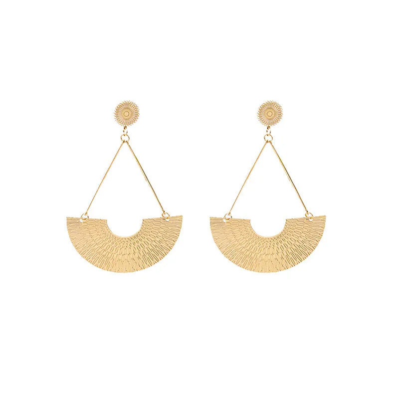 Wholesale Vintage Exaggerated Gold Leaf Iron Earrings