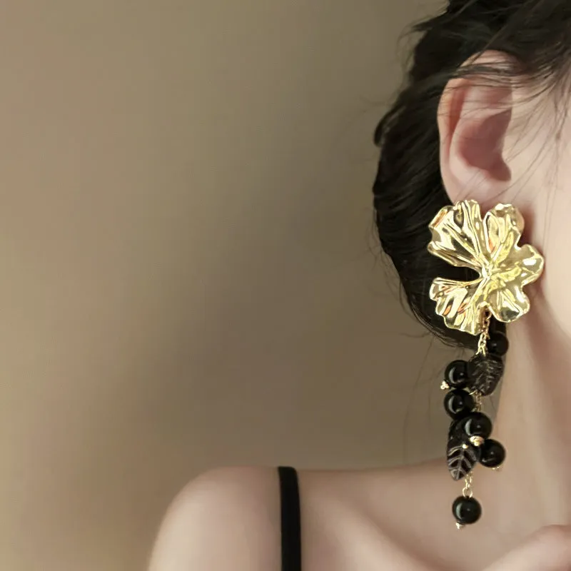 Wholesale Vintage Flower Beaded Tassel Alloy Earrings