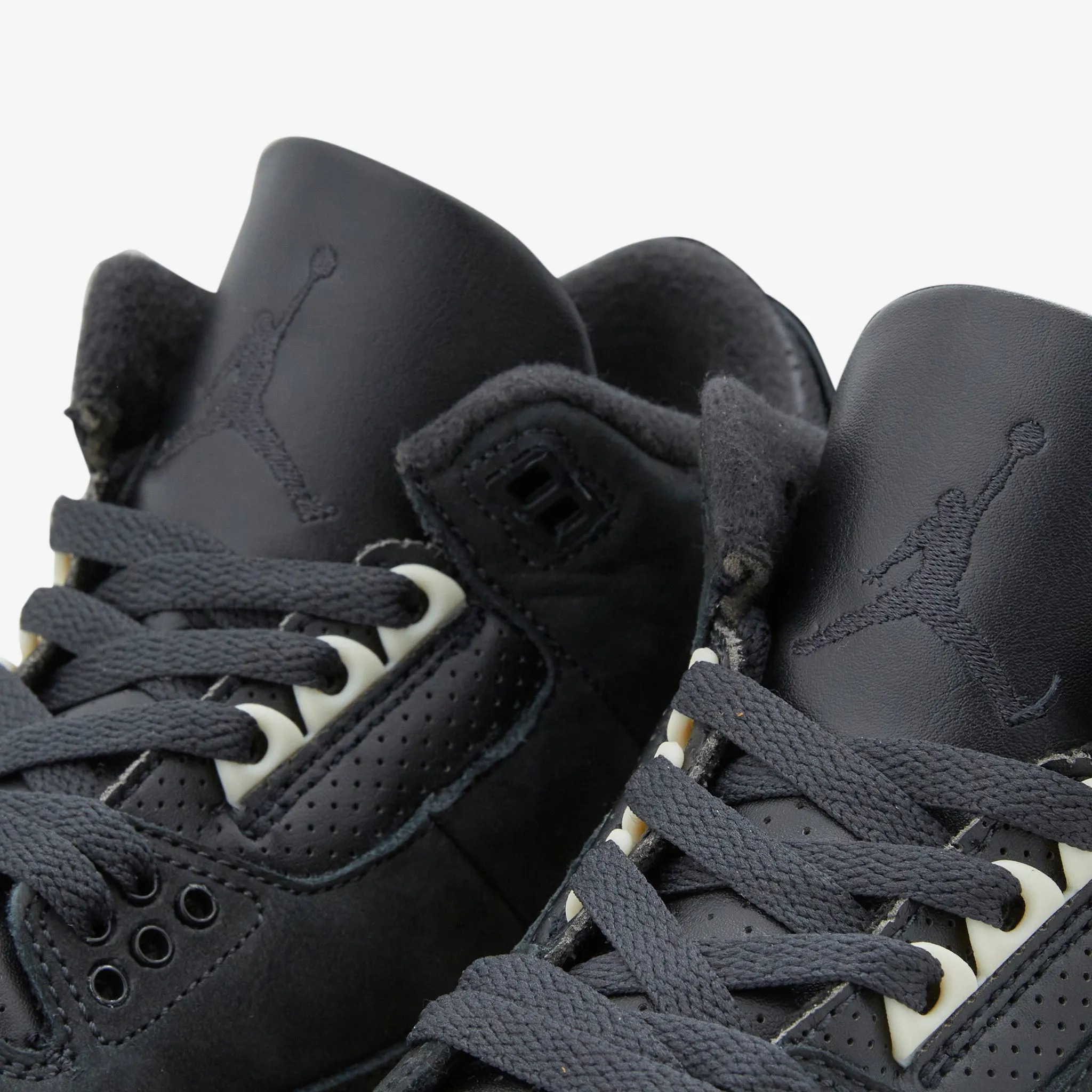 Women's Air Jordan 3 Retro Off Noir | Black | Sail | Cement Grey