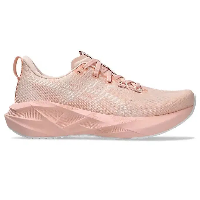 Vêtements Asics Novablast 5 pour Femme